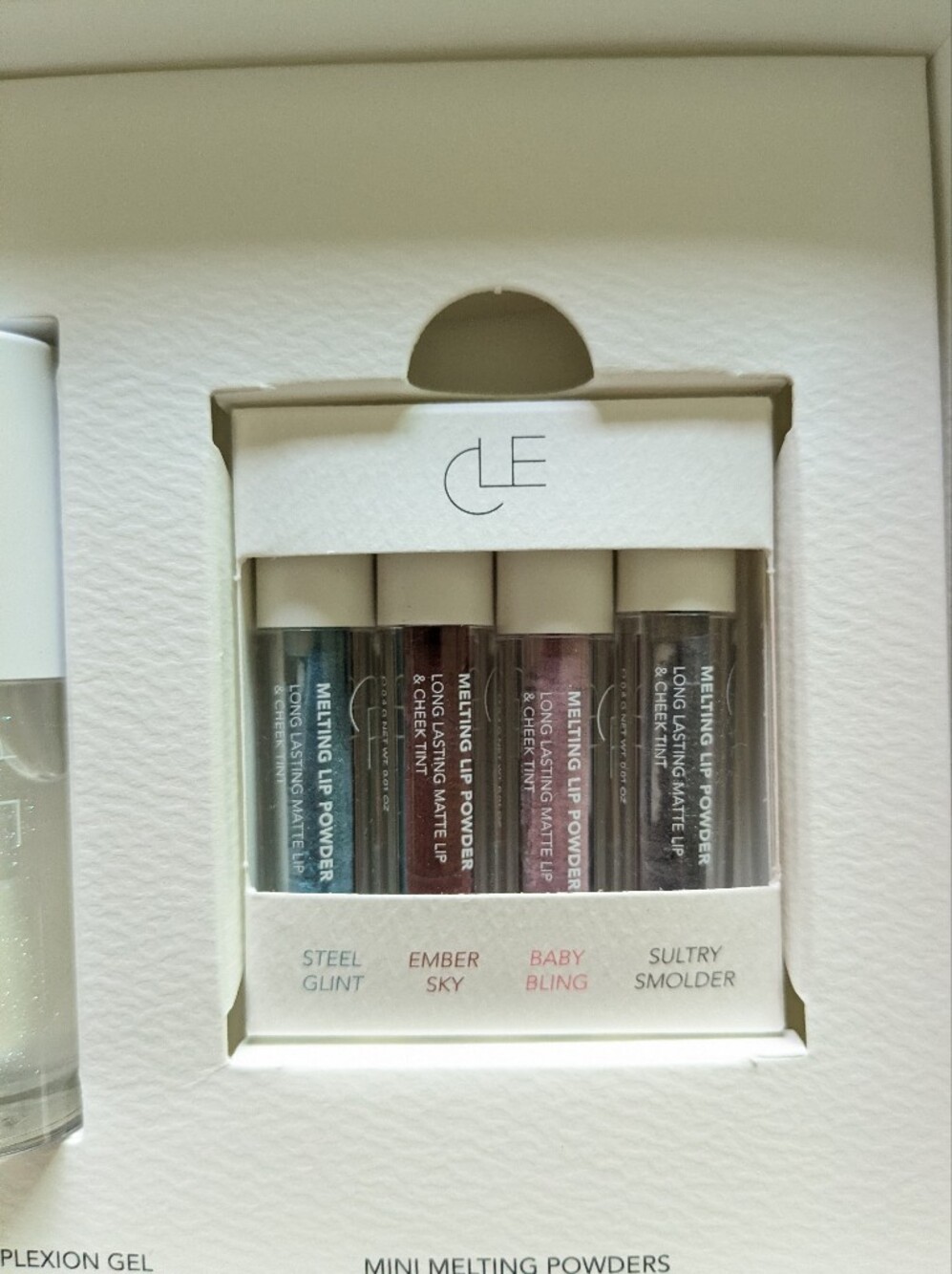 CLE Cosmetics Color & Shine Set - Picture 3 of 9
